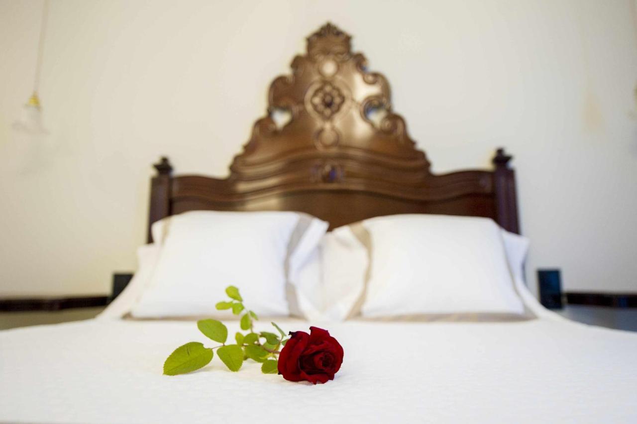 Bolet Casa Modernista Bed & Breakfast Castellvi de la Marca Bagian luar foto