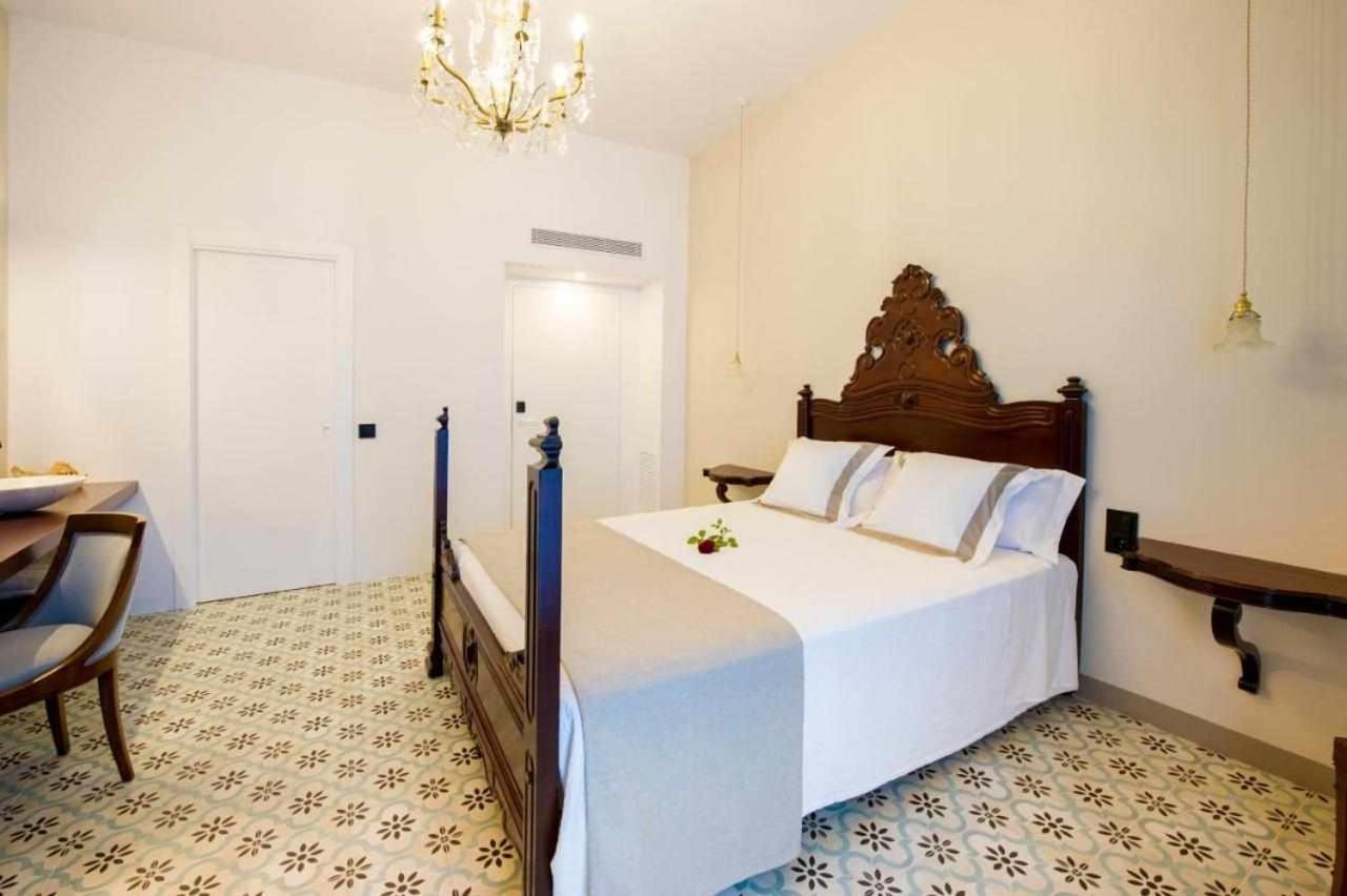 Bolet Casa Modernista Bed & Breakfast Castellvi de la Marca Bagian luar foto
