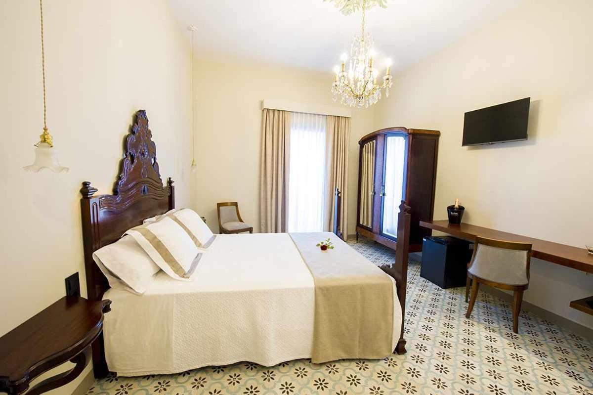 Bolet Casa Modernista Bed & Breakfast Castellvi de la Marca Bagian luar foto
