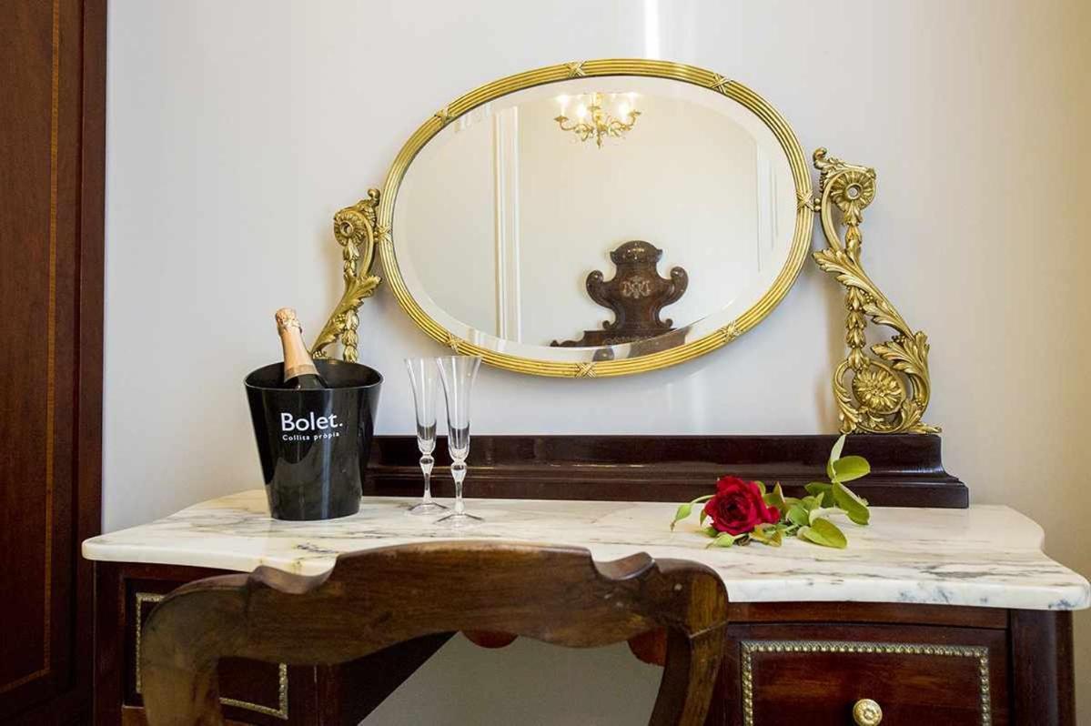 Bolet Casa Modernista Bed & Breakfast Castellvi de la Marca Ruang foto