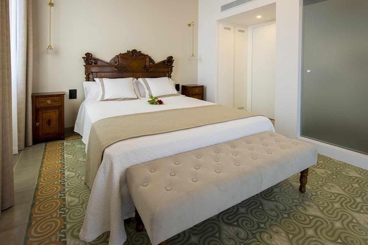 Bolet Casa Modernista Bed & Breakfast Castellvi de la Marca Ruang foto