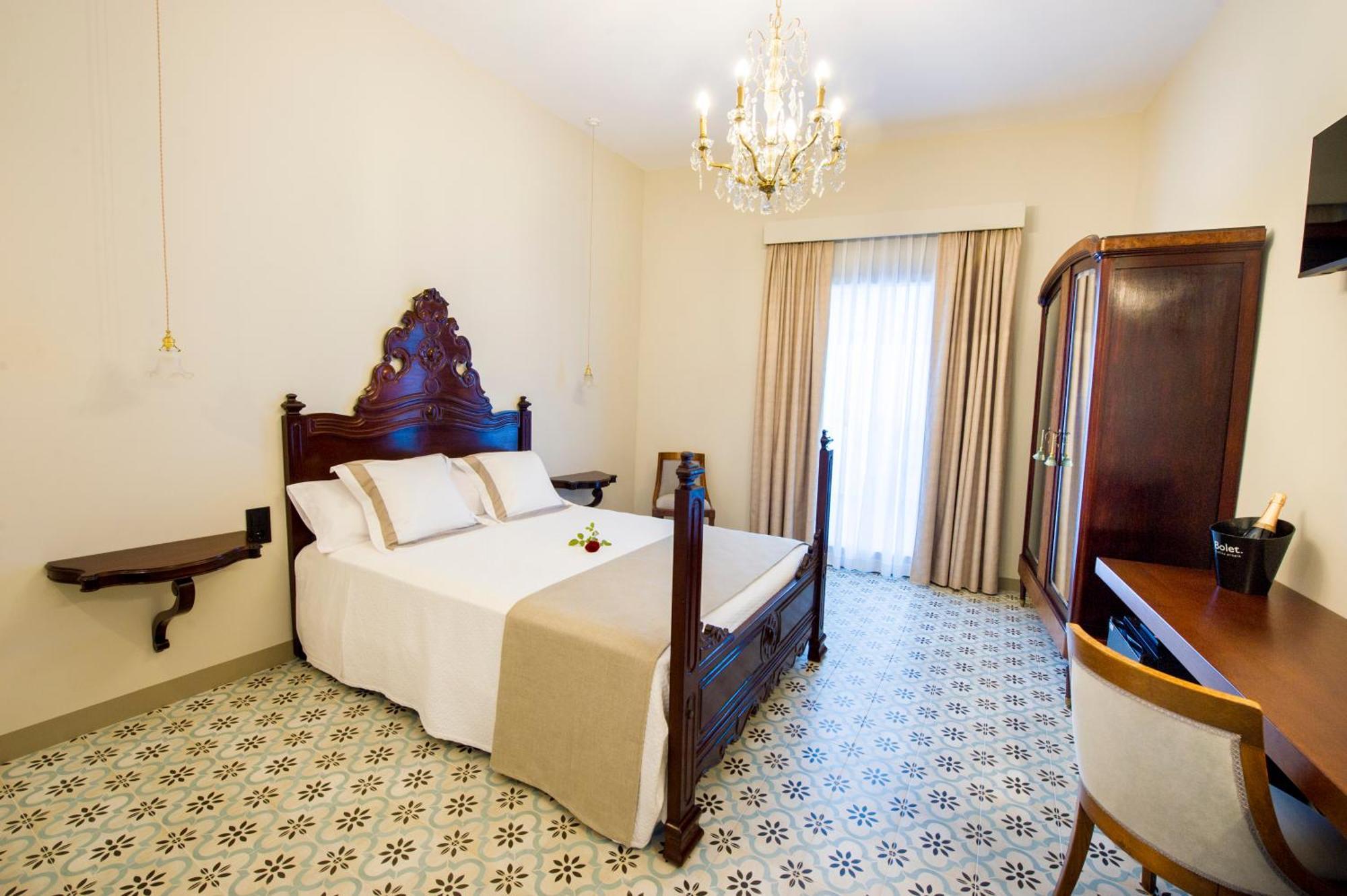 Bolet Casa Modernista Bed & Breakfast Castellvi de la Marca Bagian luar foto