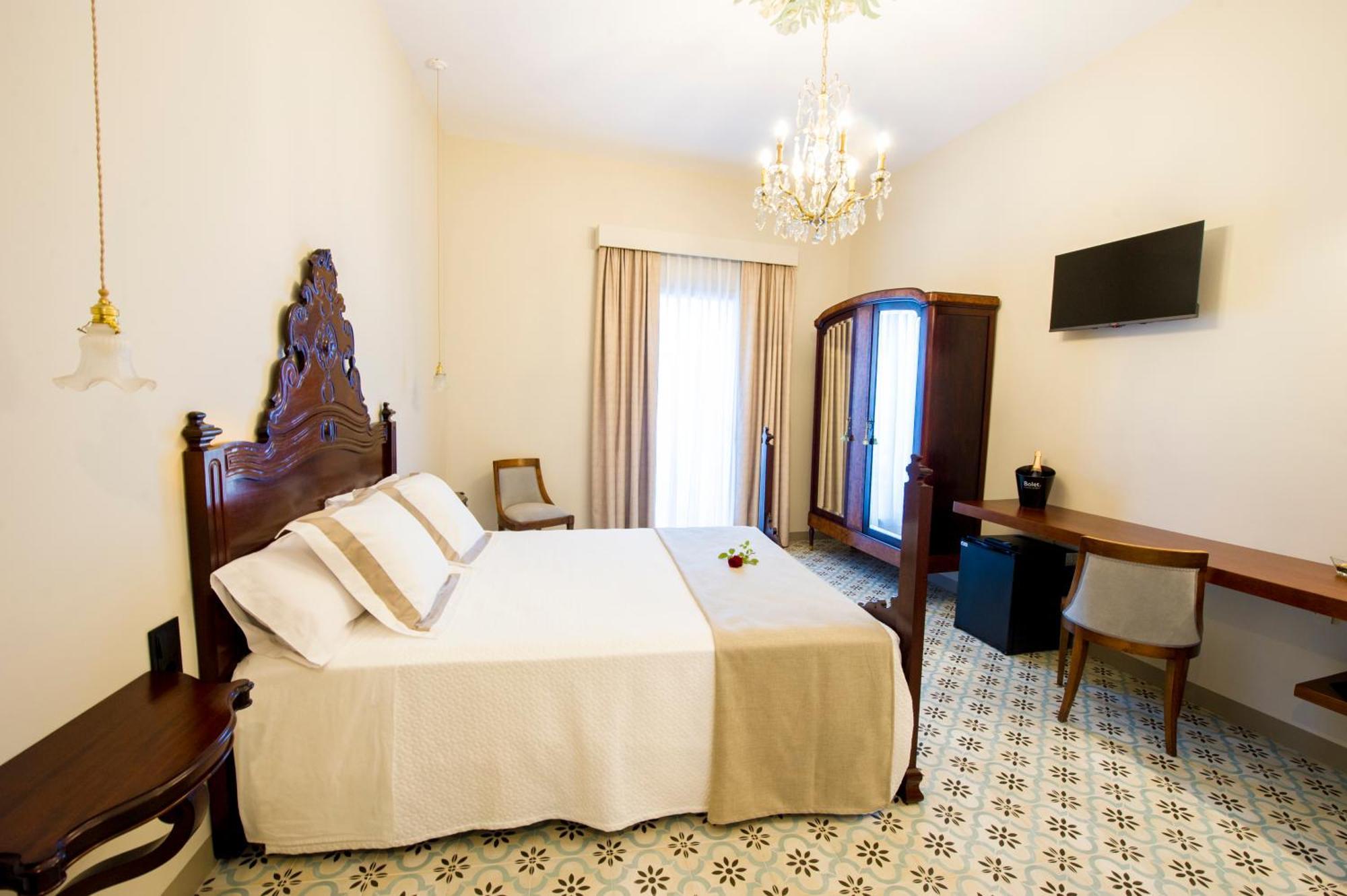 Bolet Casa Modernista Bed & Breakfast Castellvi de la Marca Bagian luar foto